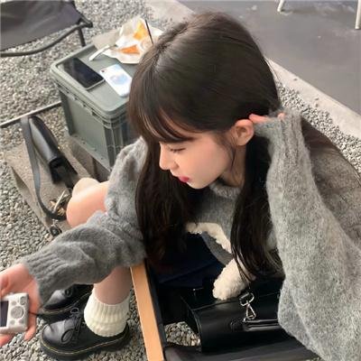 悄悄跟着我